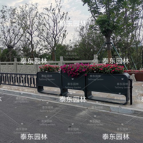 護(hù)欄花箱